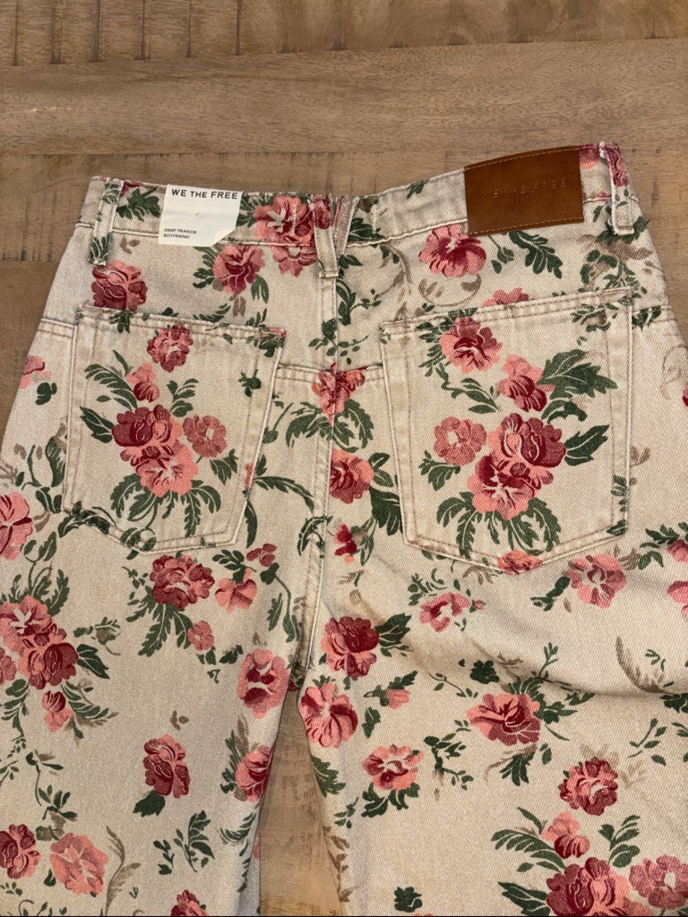 We The Free Deep Trance Mid Rise Printed Jeans Wallpaper Size 27 NWT Free People - Picture 9 of 11